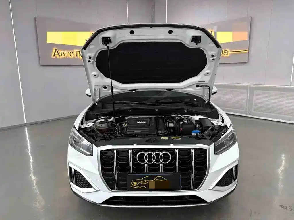 Audi Q2L 2022 — фото 9