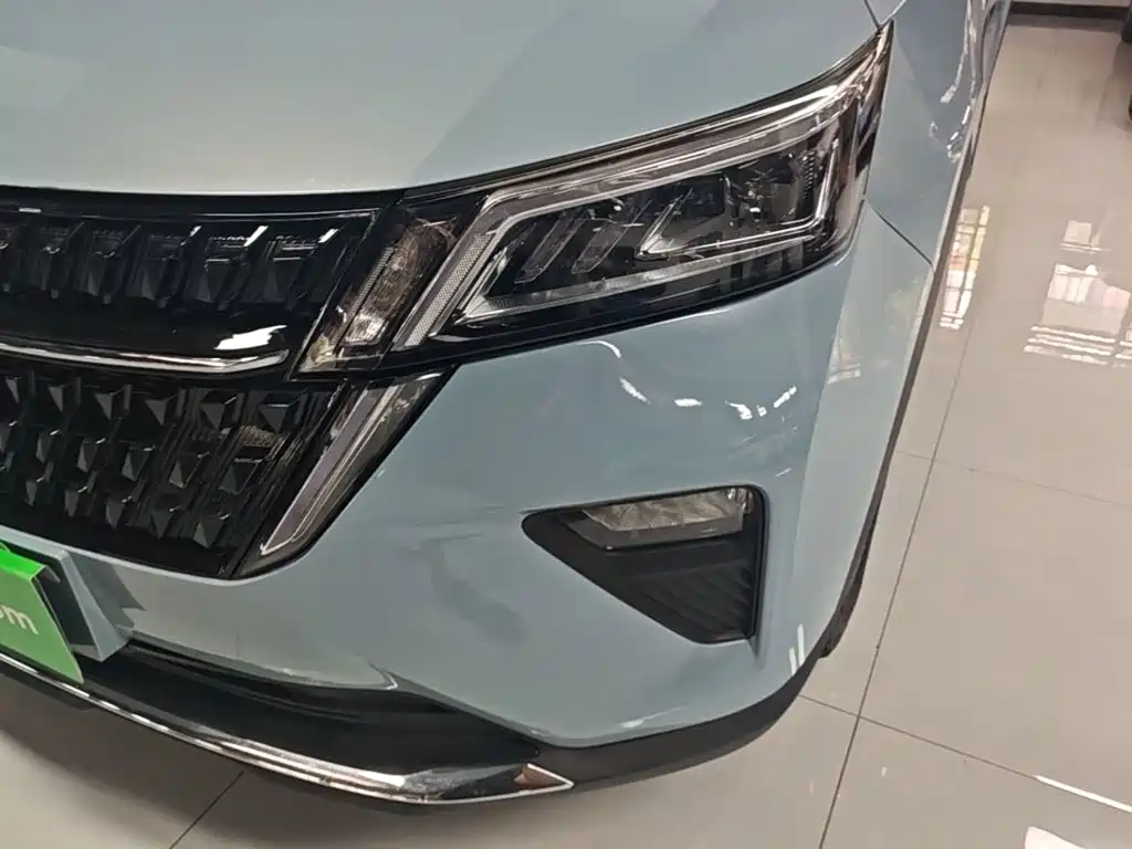 Wuling Xingchen 2022 — фото 24