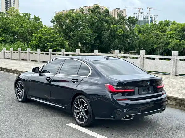 BMW 3 Series 2022