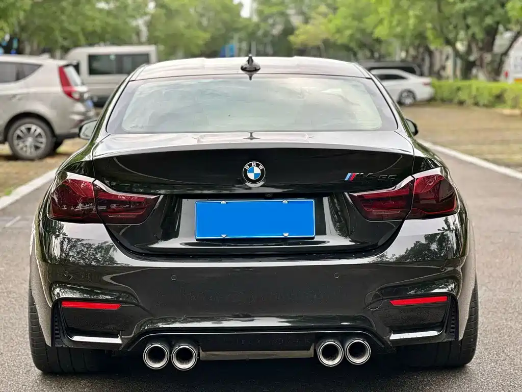BMW M4 2018 — фото 9