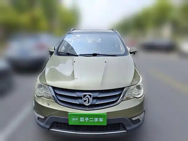 Baojun 730 2015