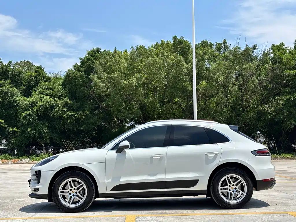 Porsche Macan 2021 — фото 7