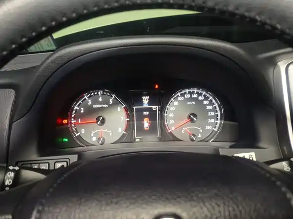 Toyota Crown 2017