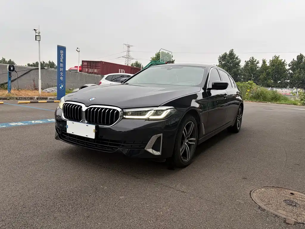 BMW 5 Series 2021