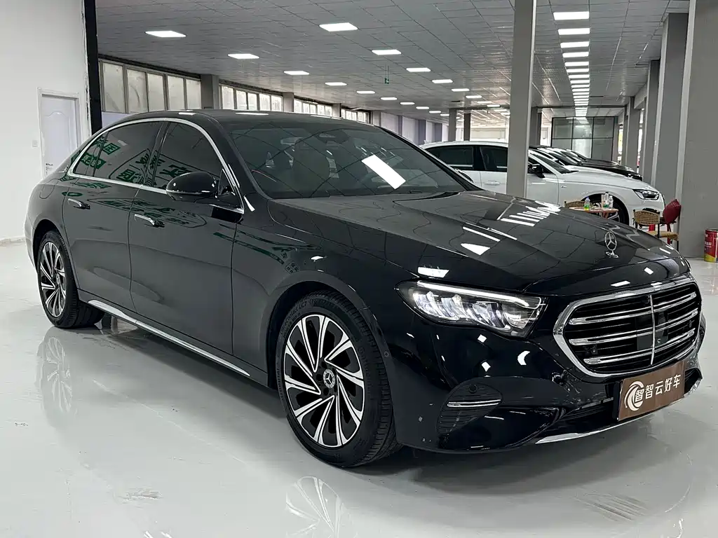 Mercedes-Benz E-Class 2025