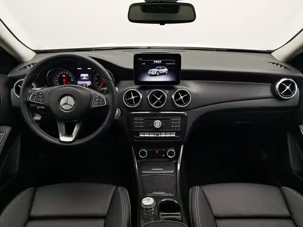 Mercedes-Benz GLA 2018