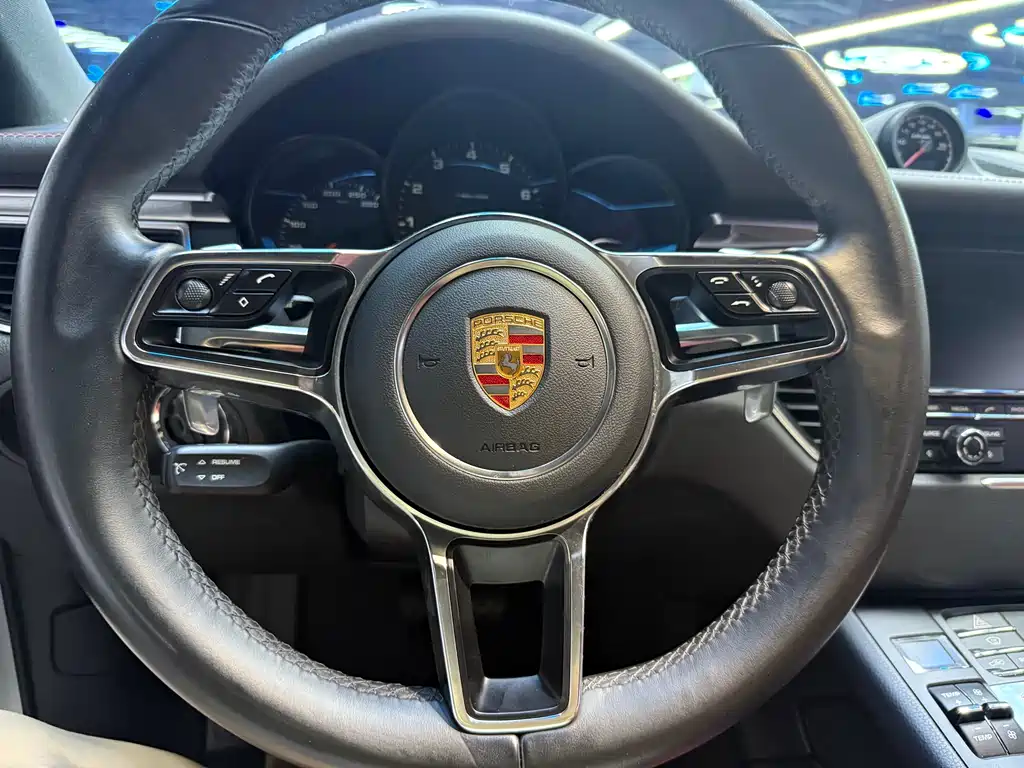 Porsche Macan 2015