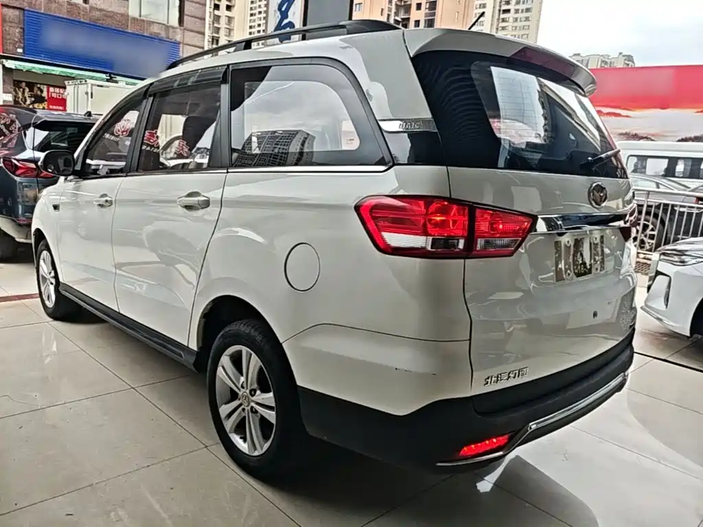 Huasu Huansu H3 2015