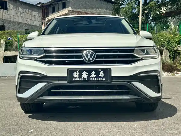 Volkswagen Tiguan L 2023