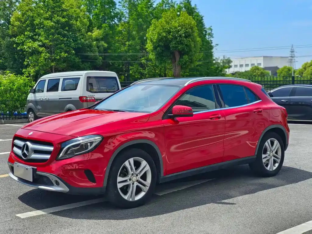 Mercedes-Benz GLA 2015