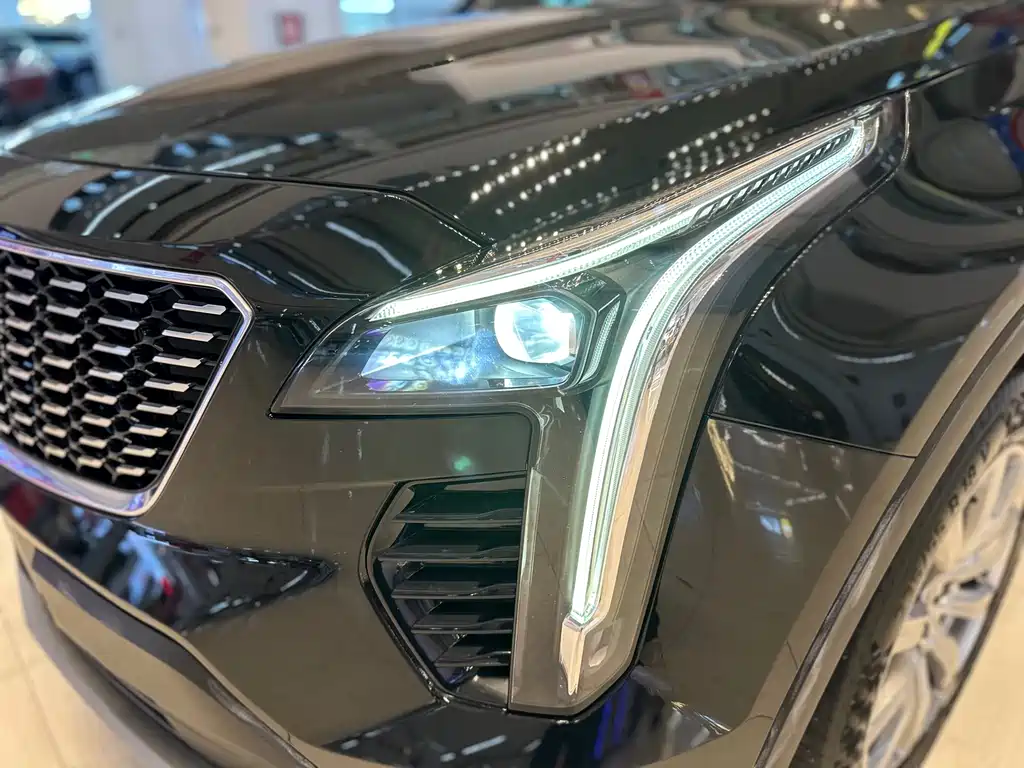 Cadillac XT4 2021 — фото 10