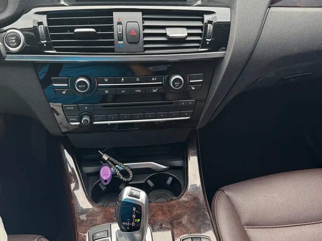 BMW X4 2015 — фото 15