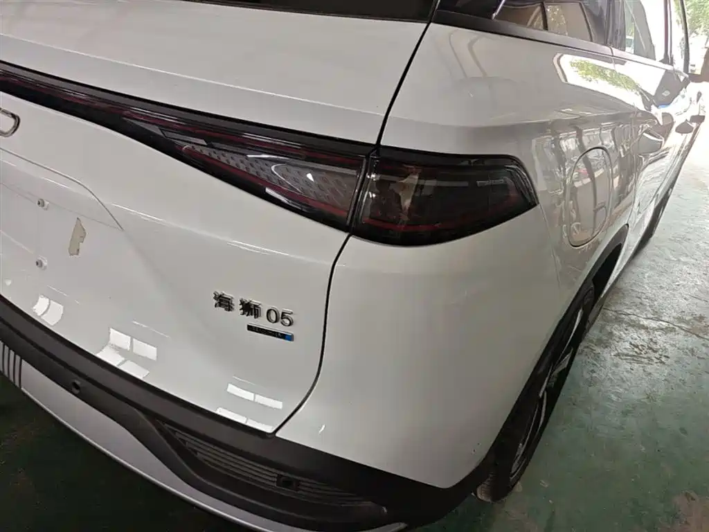 BYD Seal 05 DM-i 2025 — фото 8
