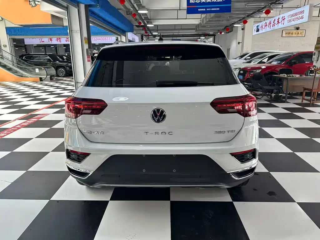 Volkswagen T-Roc 2023 — фото 15