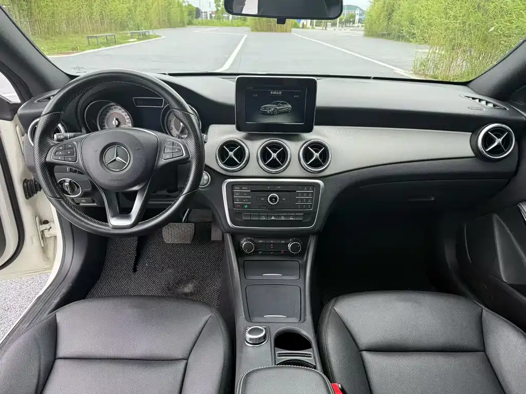 Mercedes-Benz CLA 2015 — фото 6