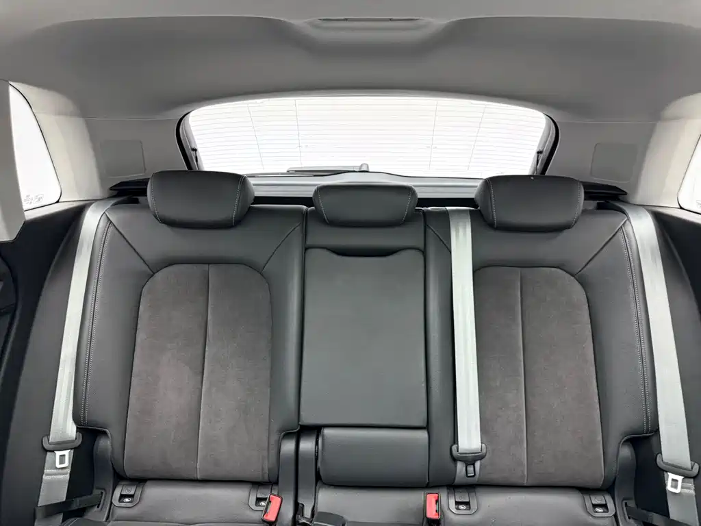 Audi Q3 2021 — фото 18