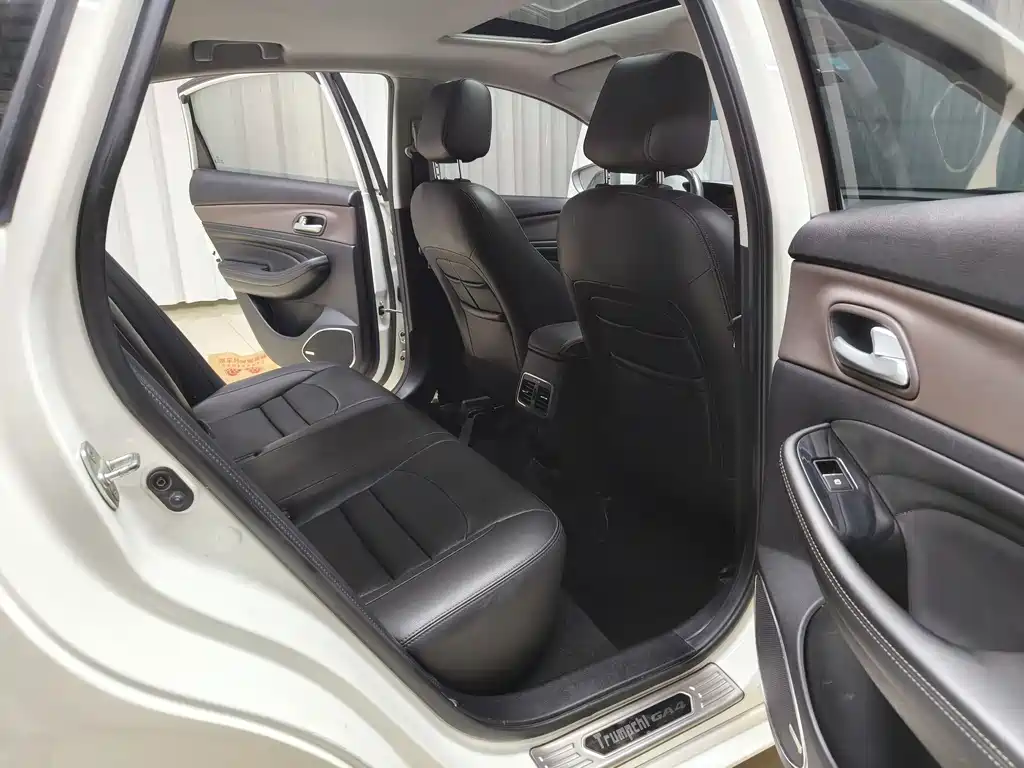 GAC Motor Trumpchi GA4 2018 — фото 11