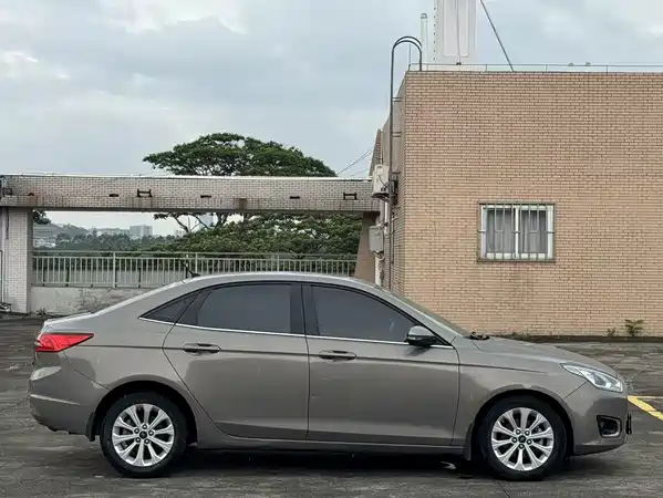 Ford Escort 2015
