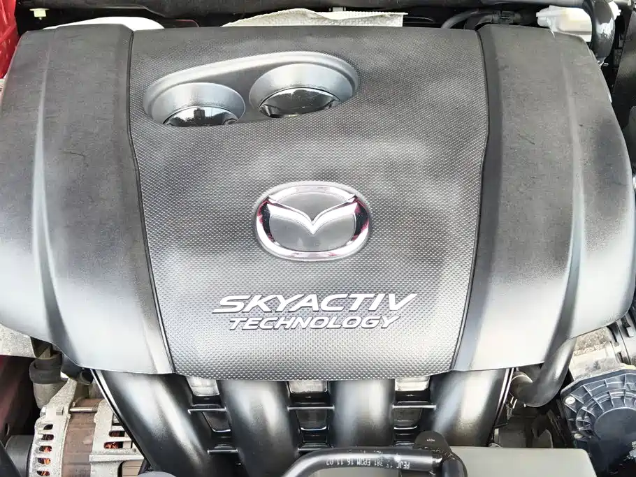 Mazda CX-4 2017 — фото 10