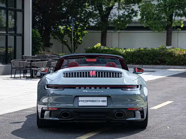 Porsche 911 2022
