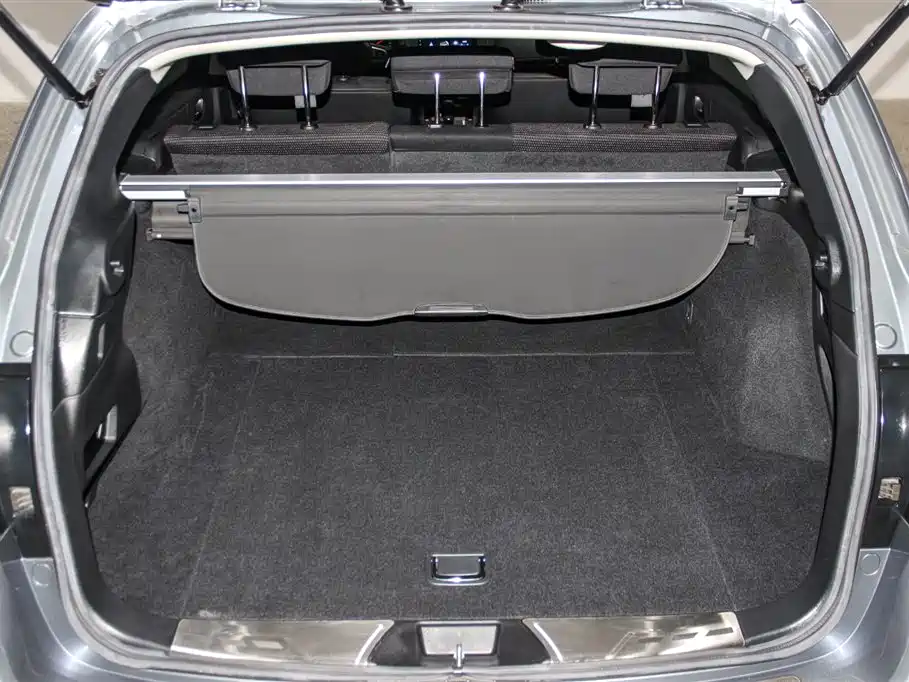 Subaru Outback 2015 — фото 22