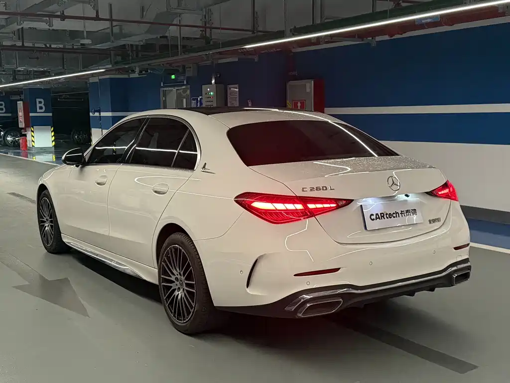 Mercedes-Benz C-Class 2023 — фото 7