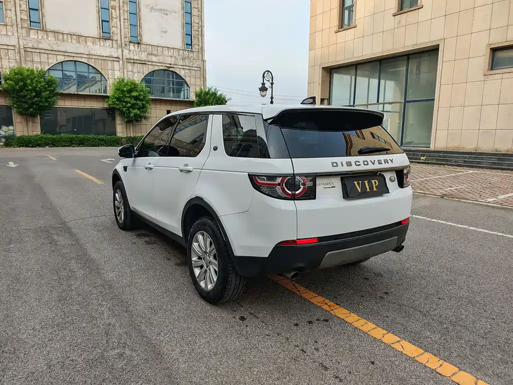Land Rover Discovery Sport 2017 — фото 17