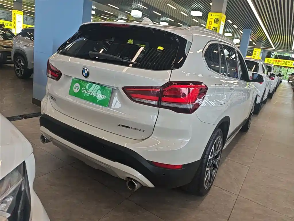 BMW X1 2021 — фото 7
