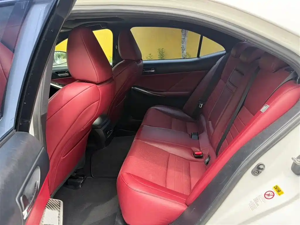 Lexus IS 2014