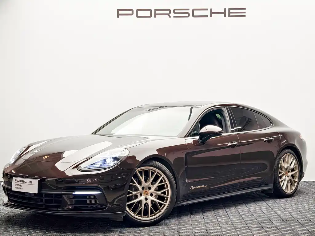 Porsche Panamera 2021 — фото 1