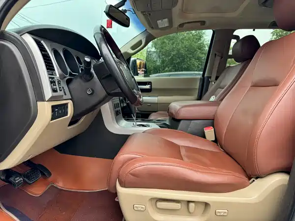 Toyota Sequoia 2009