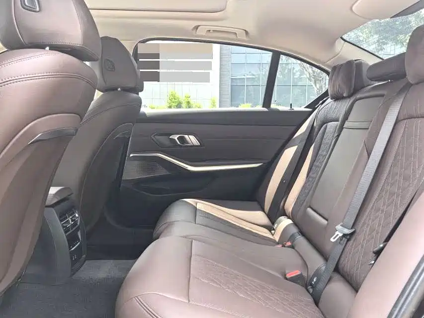 BMW i3 2023