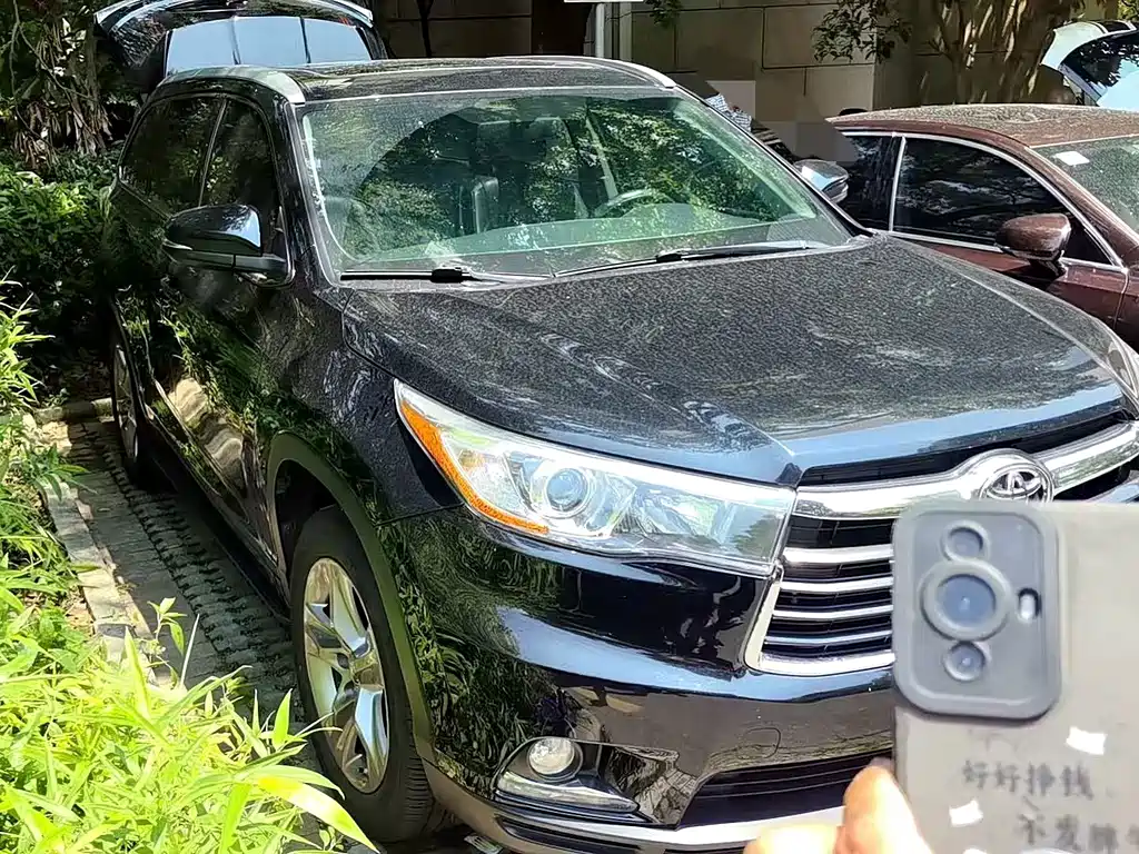 Toyota Highlander 2015 — фото 2