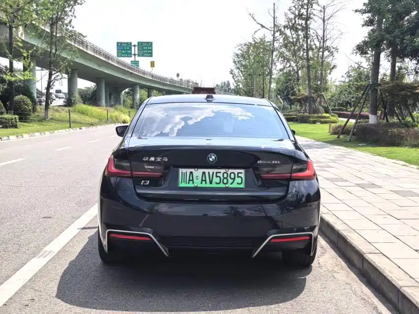 BMW i3 2023 — фото 8