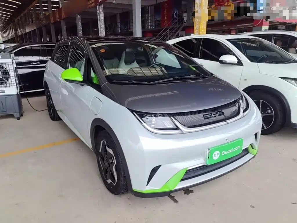 BYD Dolphin 2023