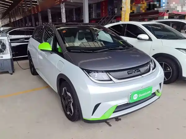 BYD Dolphin 2023