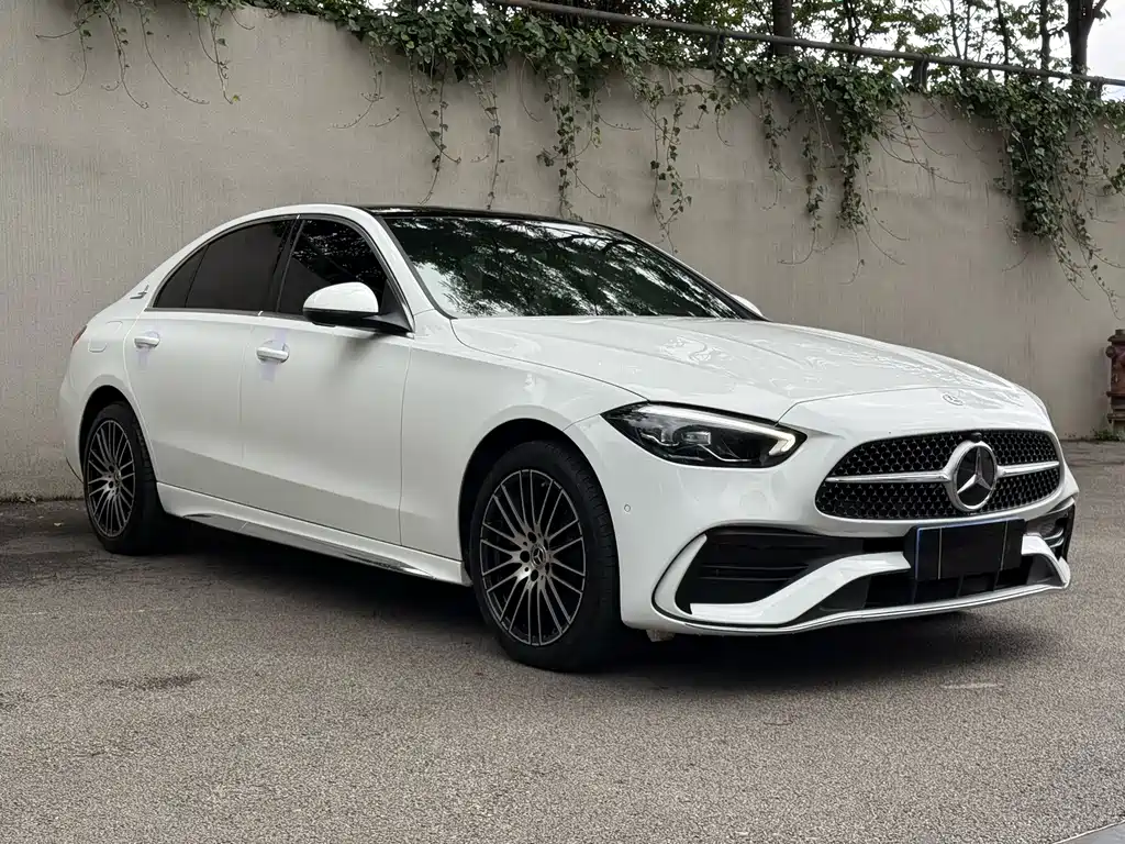 Mercedes-Benz C-Class 2024