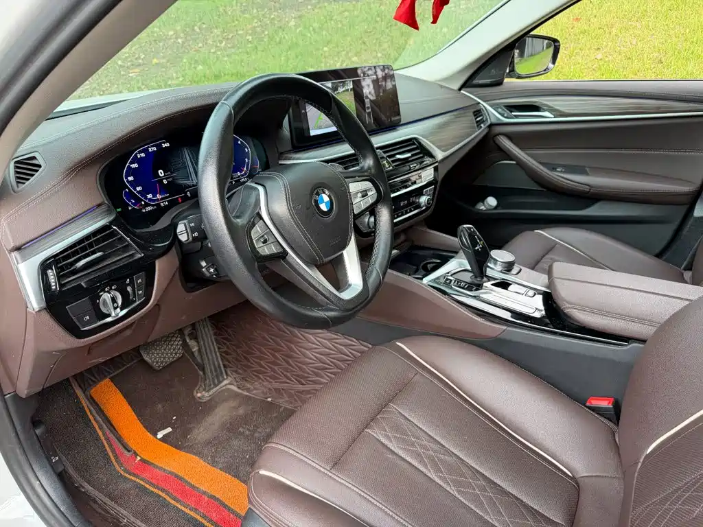 BMW 5 Series 2023