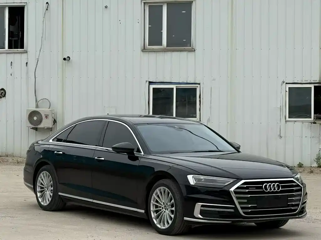 Audi A8 2019 — фото 3