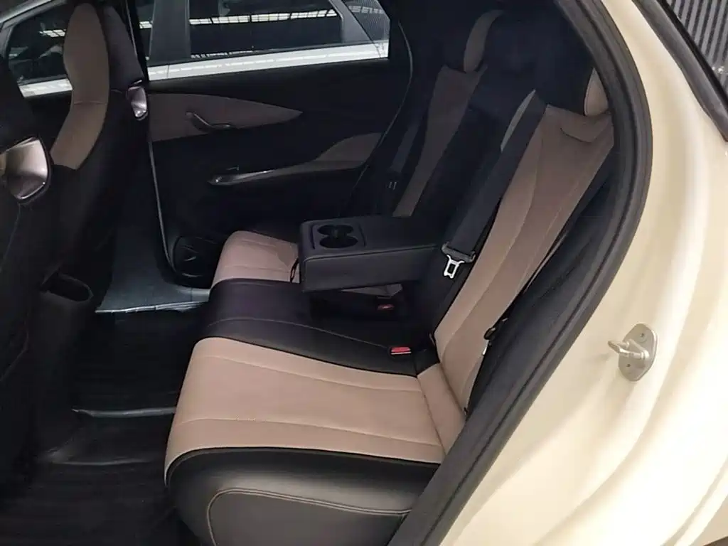 BYD Dolphin 2023 — фото 17