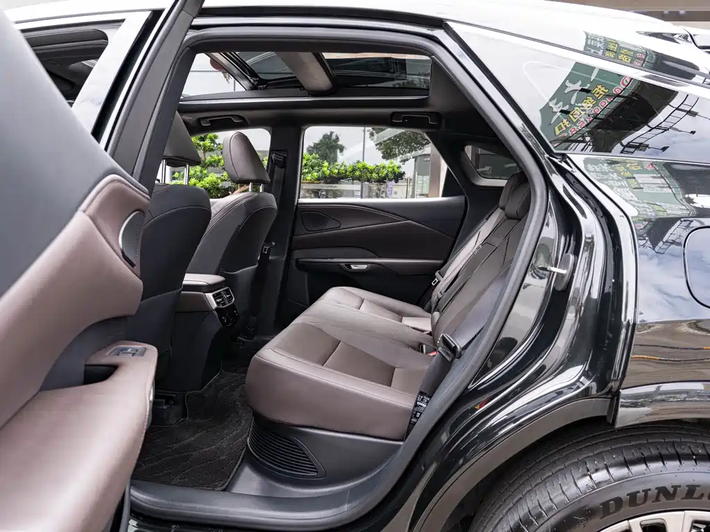 Lexus RX 2025 — фото 10