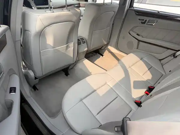 Mercedes-Benz E-Class 2011