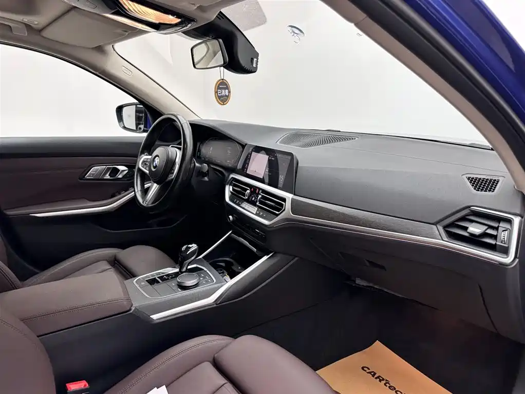 BMW 3 Series 2020 — фото 11