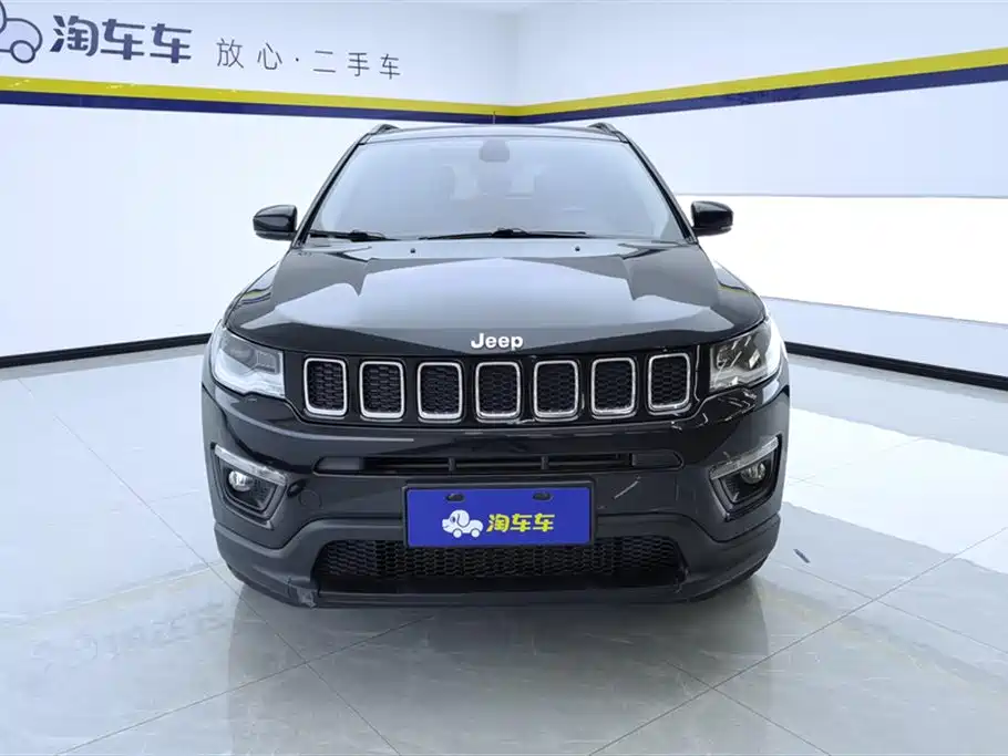Jeep Compass 2018 — фото 2