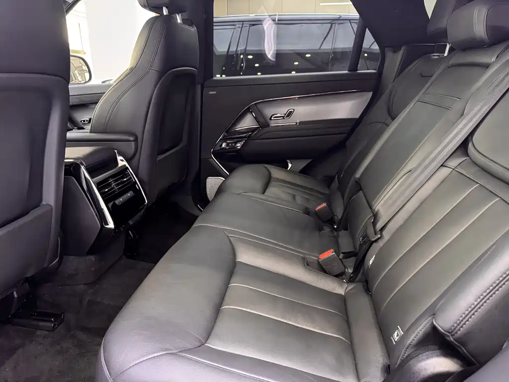 Land Rover Range Rover Sport 2024 — фото 10