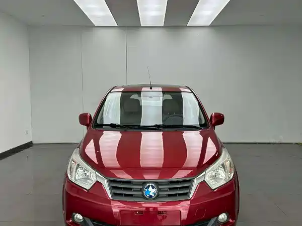 Venucia R50 2013