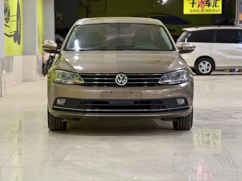 Volkswagen Sagitar 2017