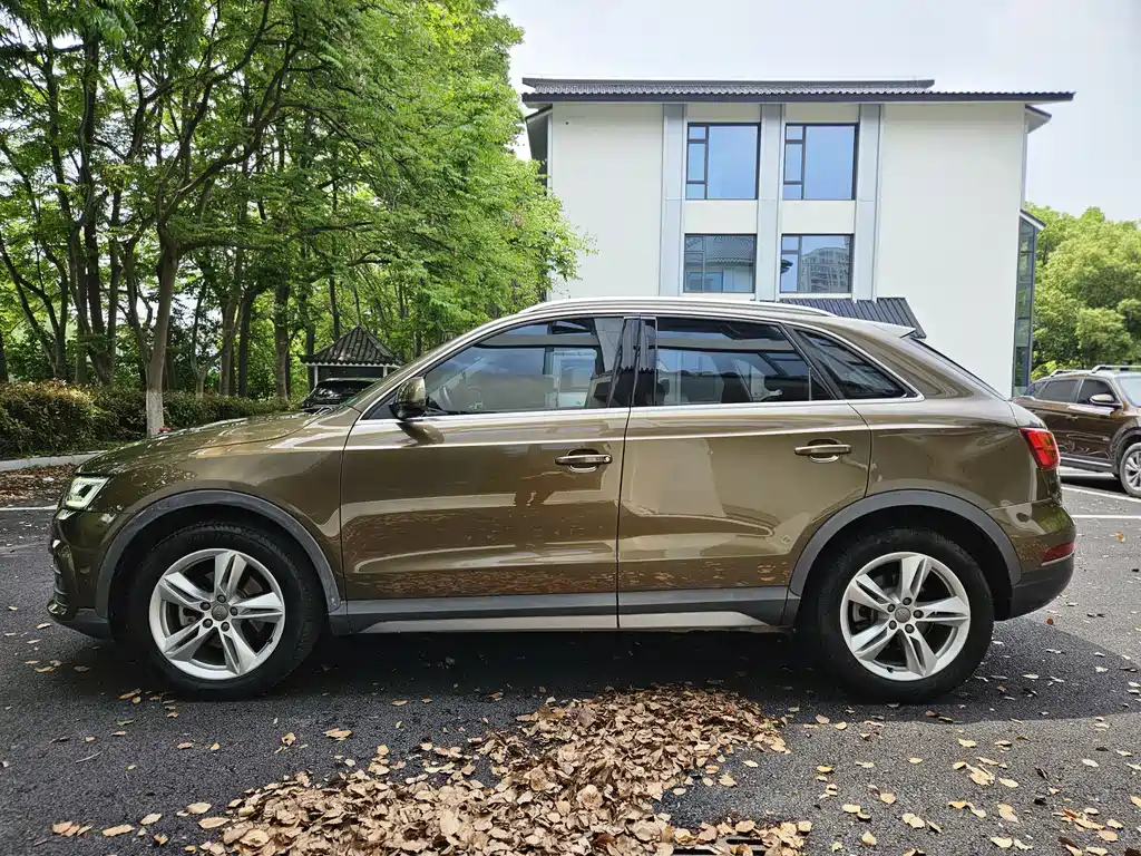 Audi Q3 2018 — фото 2