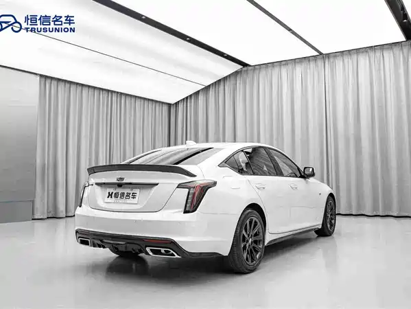 Cadillac CT5 2024