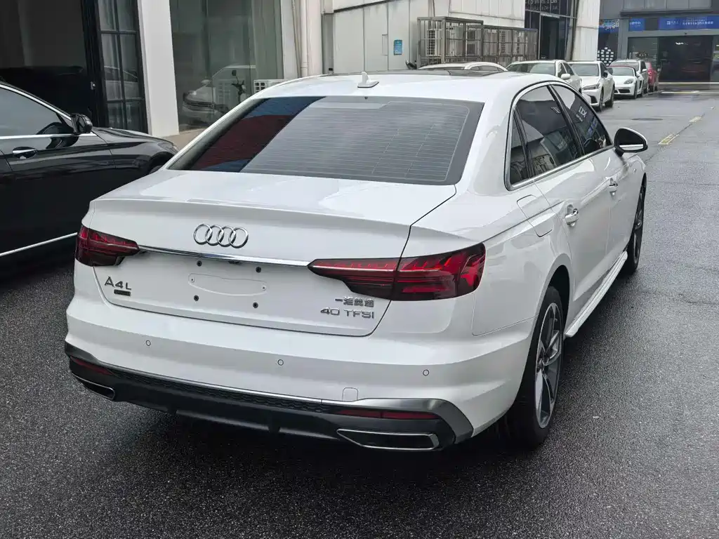 Audi A4L 2020